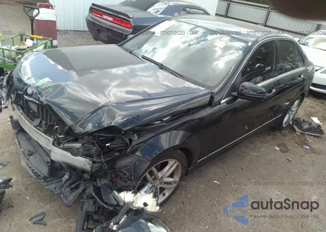 2013 Mercedes-Benz C 300 Sport 4Matic/Luxury 4Matic from USA, damaged, VIN WDDGF8AB0DR246744